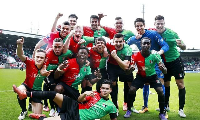 联赛集体给 联赛集体给