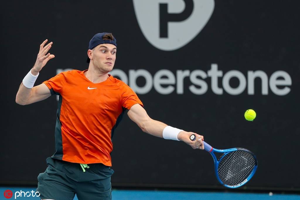 灰绿与金色 灰绿与金色