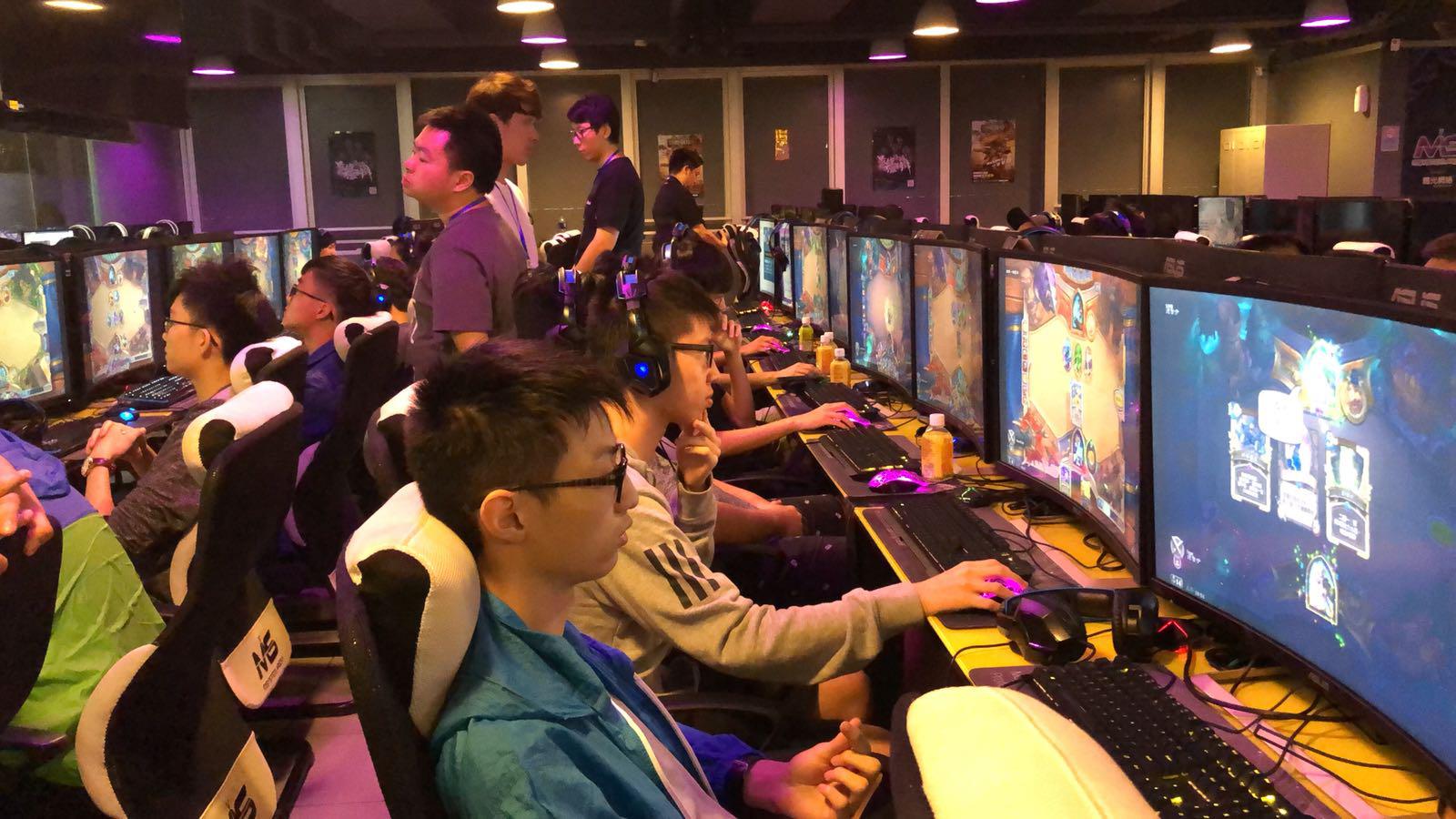 通过回顾过 通过回顾过